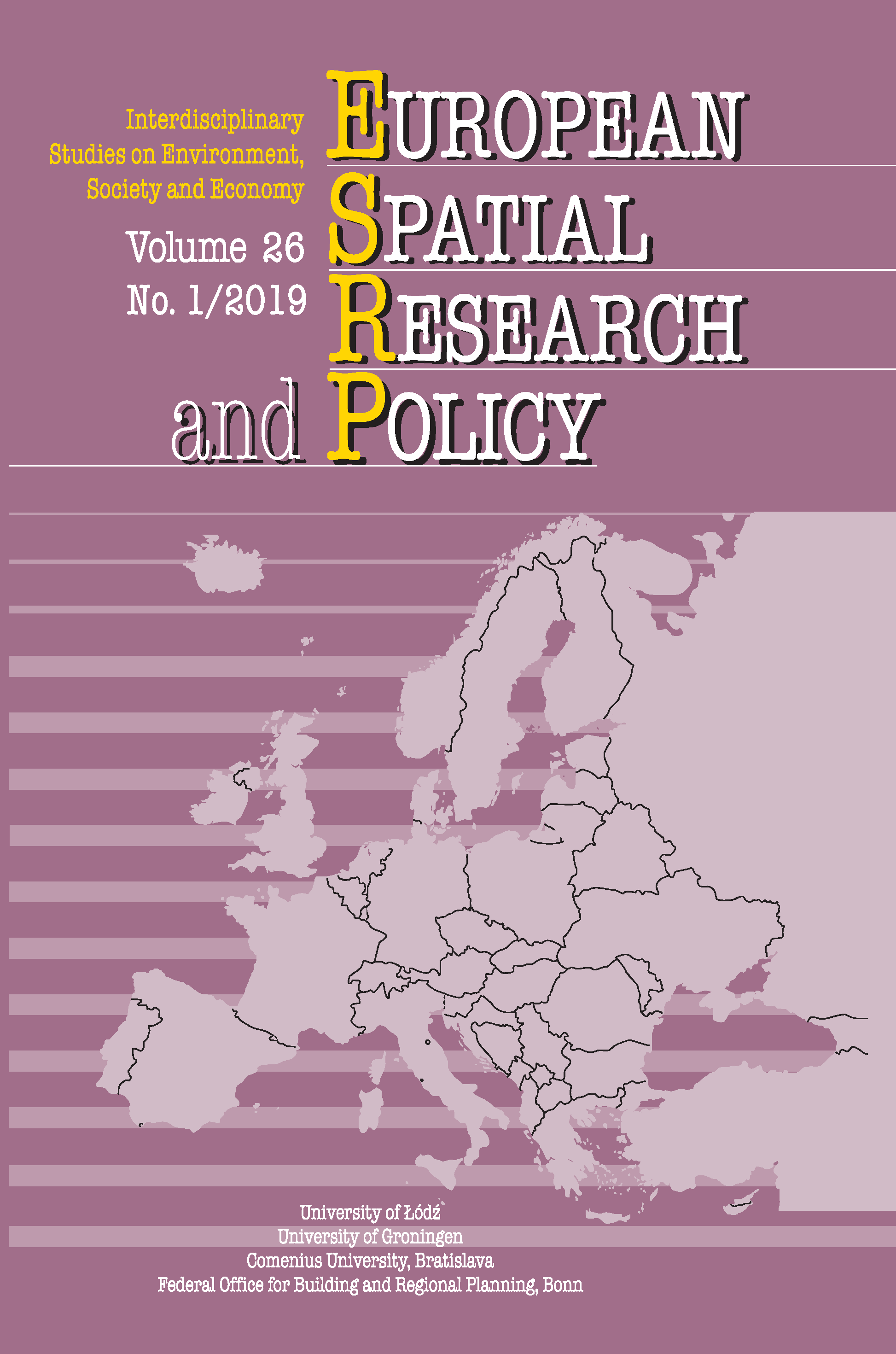 Relative accessibility of district centres in Slovakia by public transport in 2003 and 2017.